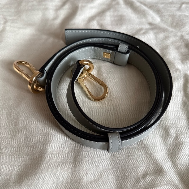 LOEWE Puzzle Ash Grey灰綠色-3