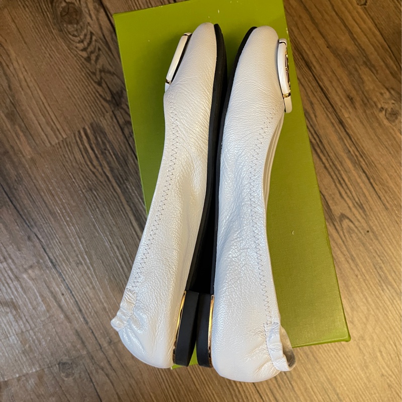 Tory Burch 白色平底鞋  9.5成新 附品牌鞋盒-2