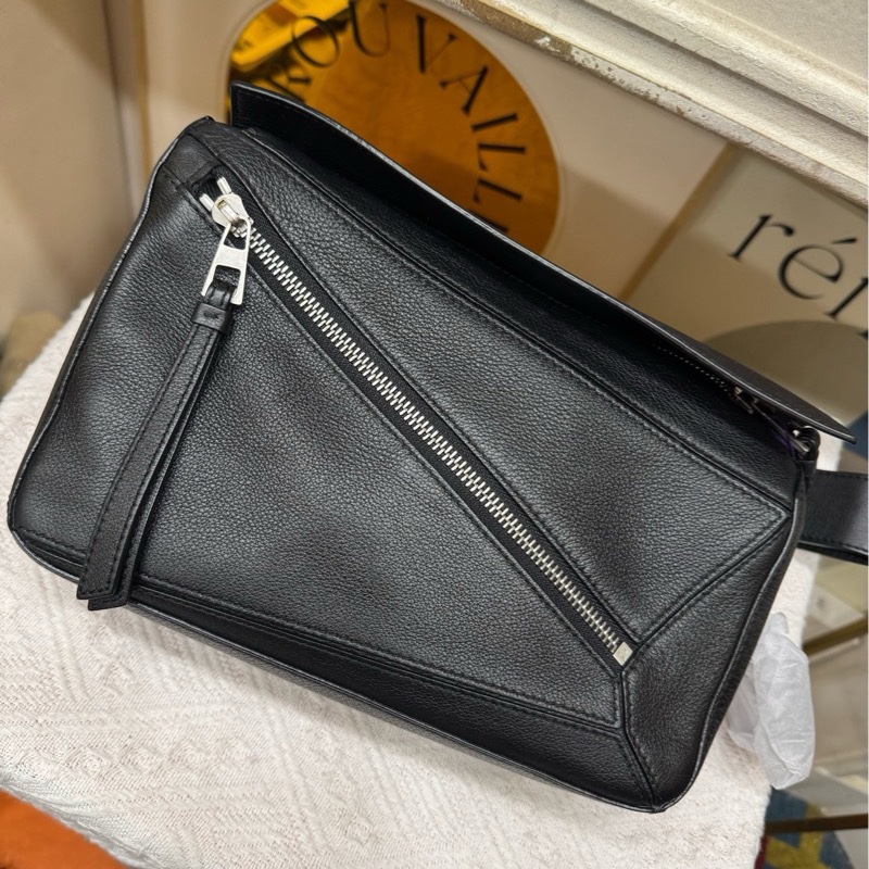 Loewe puzzle黑色胸包-0