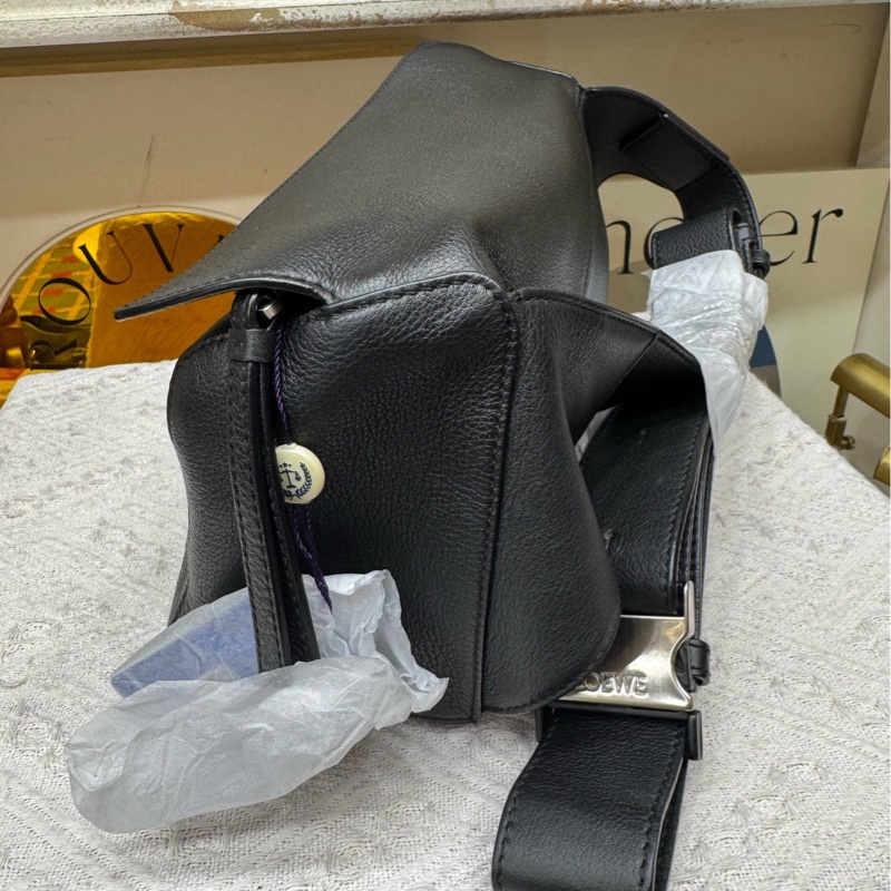 Loewe puzzle黑色胸包-8