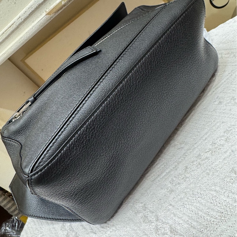 Loewe puzzle黑色胸包-18