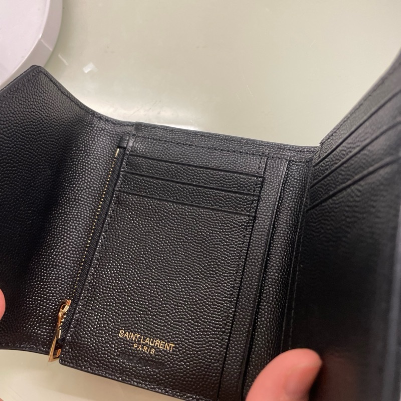 （全新）YSL黑金魚子醬短夾-1