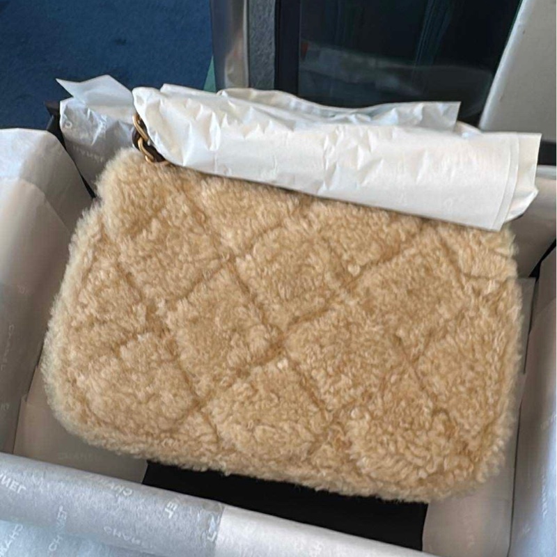 香奈兒全新25k焦糖泰迪cfmini泰迪包 全新未使用-1