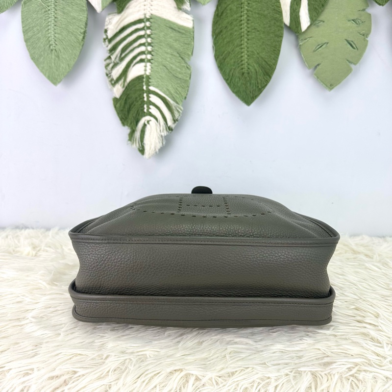 HERMES Evelyne 33 灰綠色 C6 T Stamp 單肩斜肩包-5