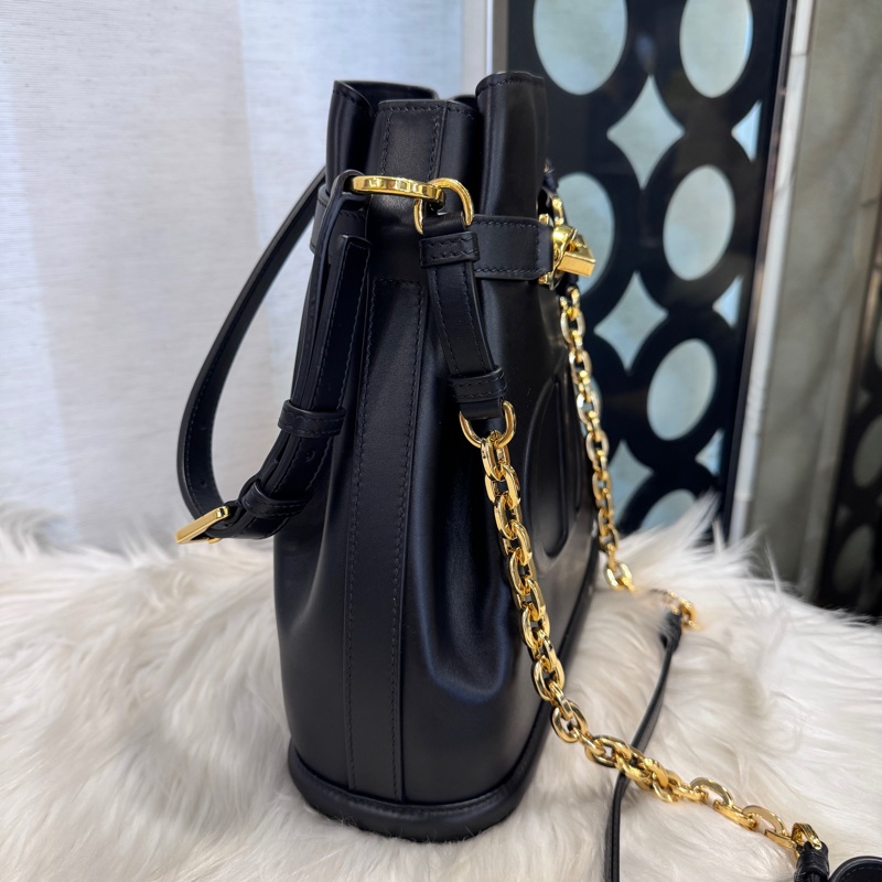 Dior C’est Dior 黑牛皮中型水桶包-3