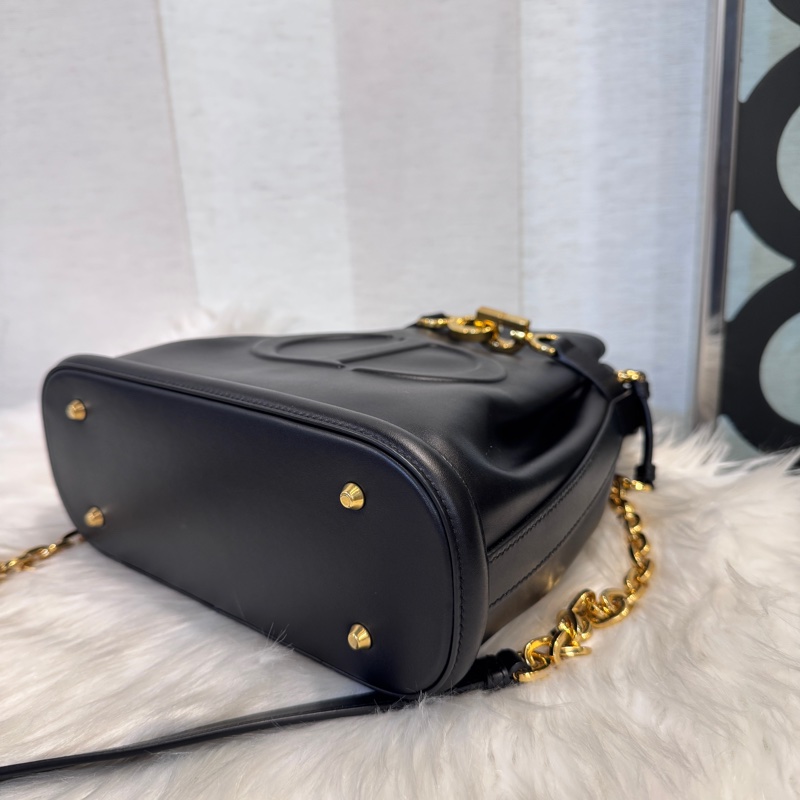 Dior C’est Dior 黑牛皮中型水桶包-6