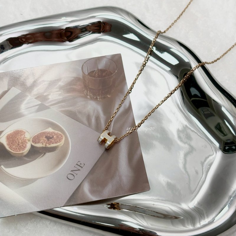 HERMES Mini Pop H奶茶色橢圓簍空項鍊-0