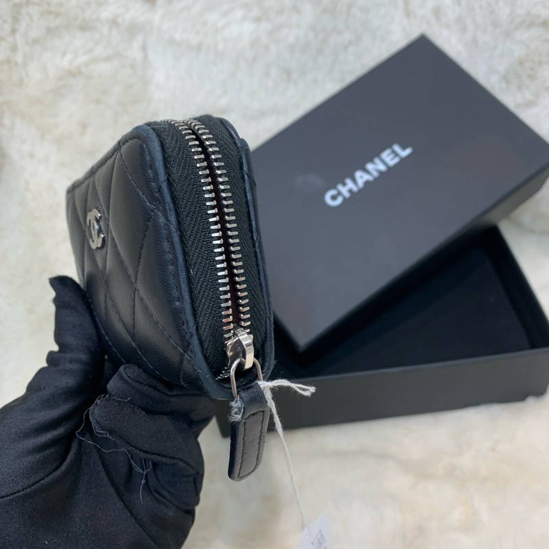 Chanel 黑色銀扣卡包 I776BA-5