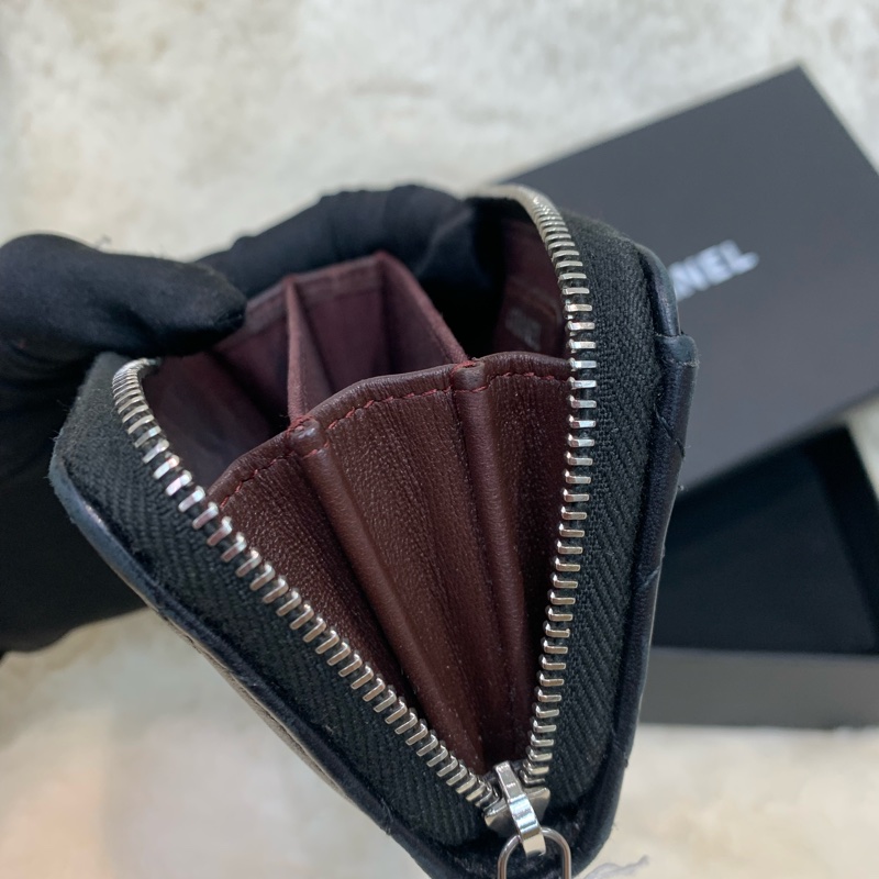 Chanel 黑色銀扣卡包 I776BA-7