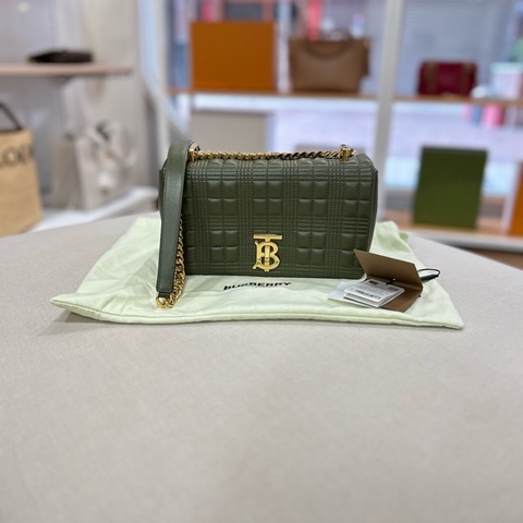 Burberry LOLA 小款 小羊皮翻蓋鏈帶斜背包 2022年