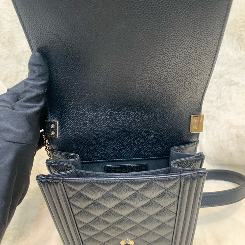 Chanel 黑色淡金扣 直Boy I739WH-6