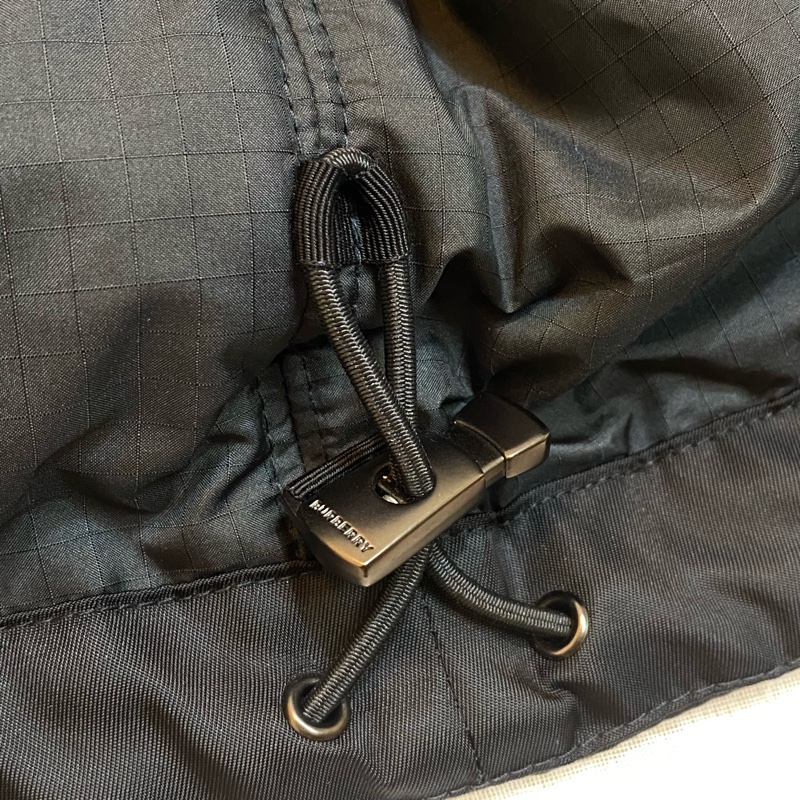 BURBERRY英國男款馬術騎士印花尼龍連帽外套XS-10