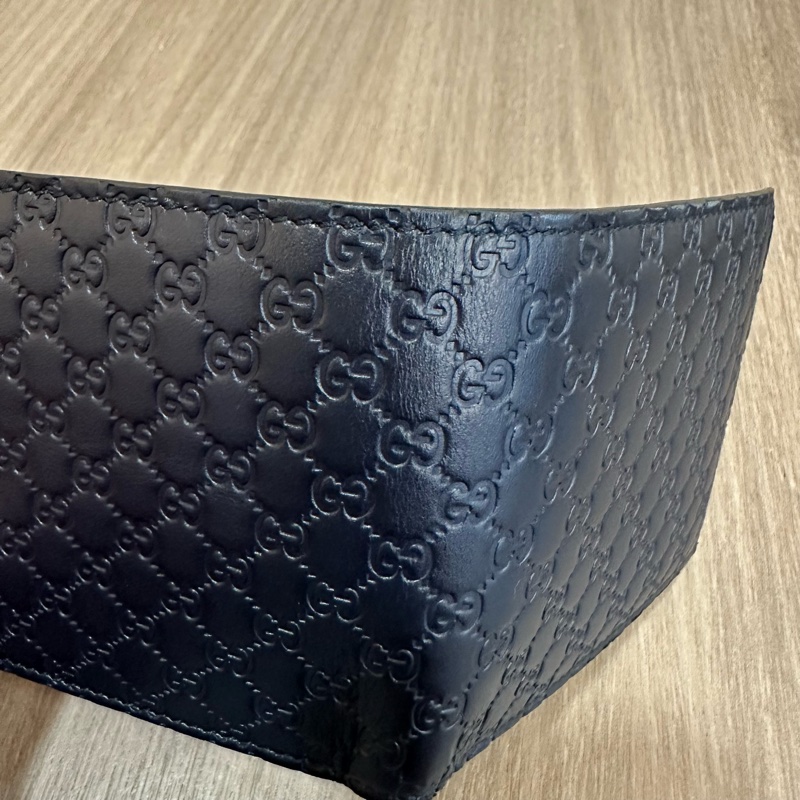 Gucci 260987 深藍GG壓紋對折短夾-29
