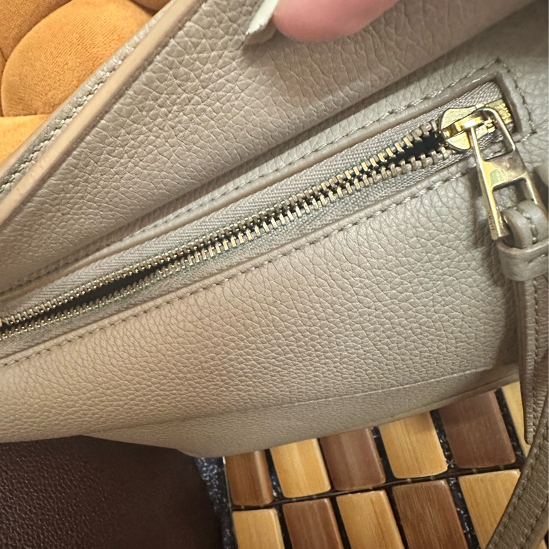 Loewe Pazzle Bag(拼圖包)mini 粒面小牛皮-14