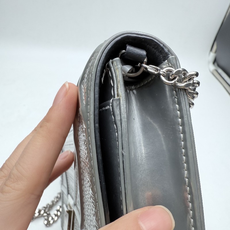 Dior 銀色盾牌包woc 鏈條包 肩背包斜背包 底長19cm-18