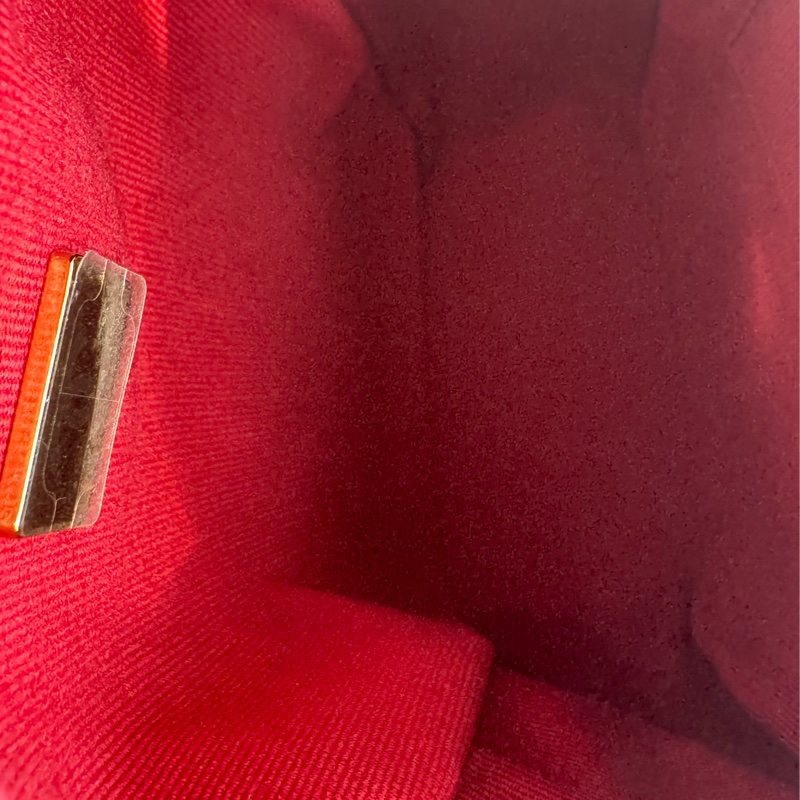 Chanel AS2857黑金雙C直式珍珠鏈包-18