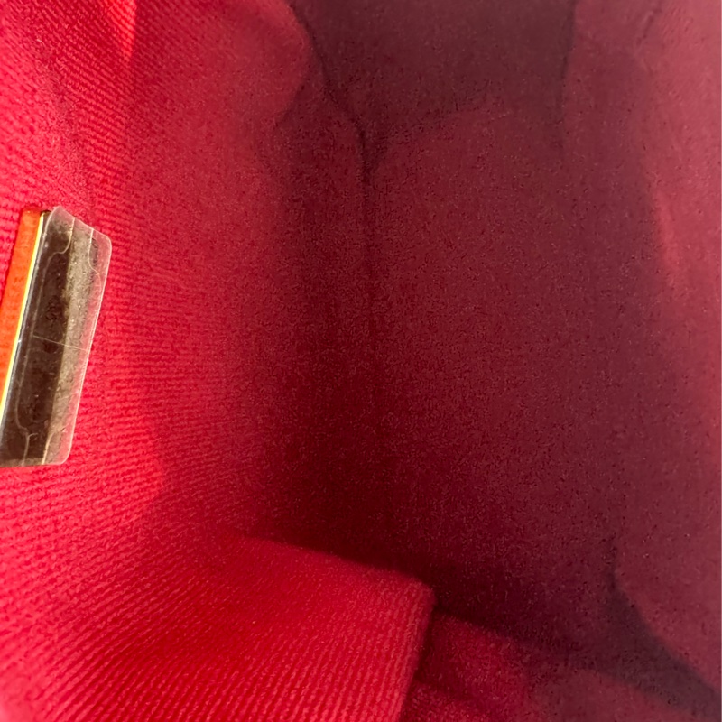 Chanel AS2857黑金雙C直式珍珠鏈包-19