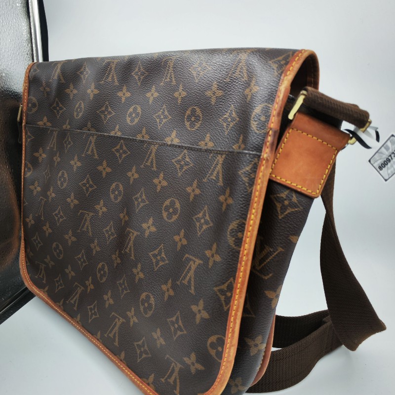 LV 老花翻蓋郵差 肩背包斜背包 底長31cm-2
