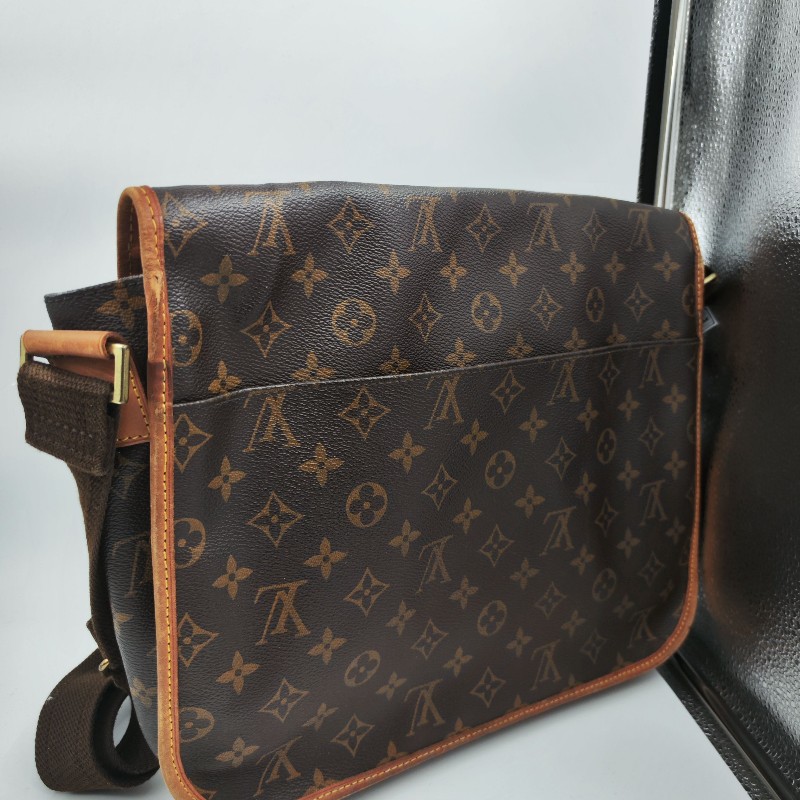 LV 老花翻蓋郵差 肩背包斜背包 底長31cm-3