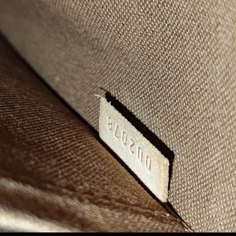 LV 老花翻蓋郵差 肩背包斜背包 底長31cm-8