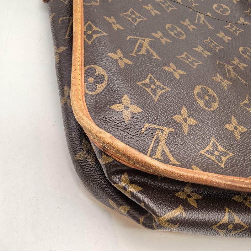 LV 老花翻蓋郵差 肩背包斜背包 底長31cm-13