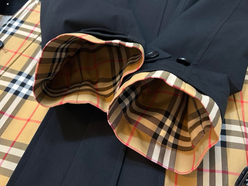 BURBERRY英國格紋拼接黑色風衣UK4-5