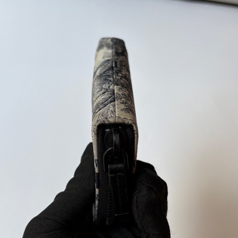 Dior 動物圖騰拉鍊小夾-12