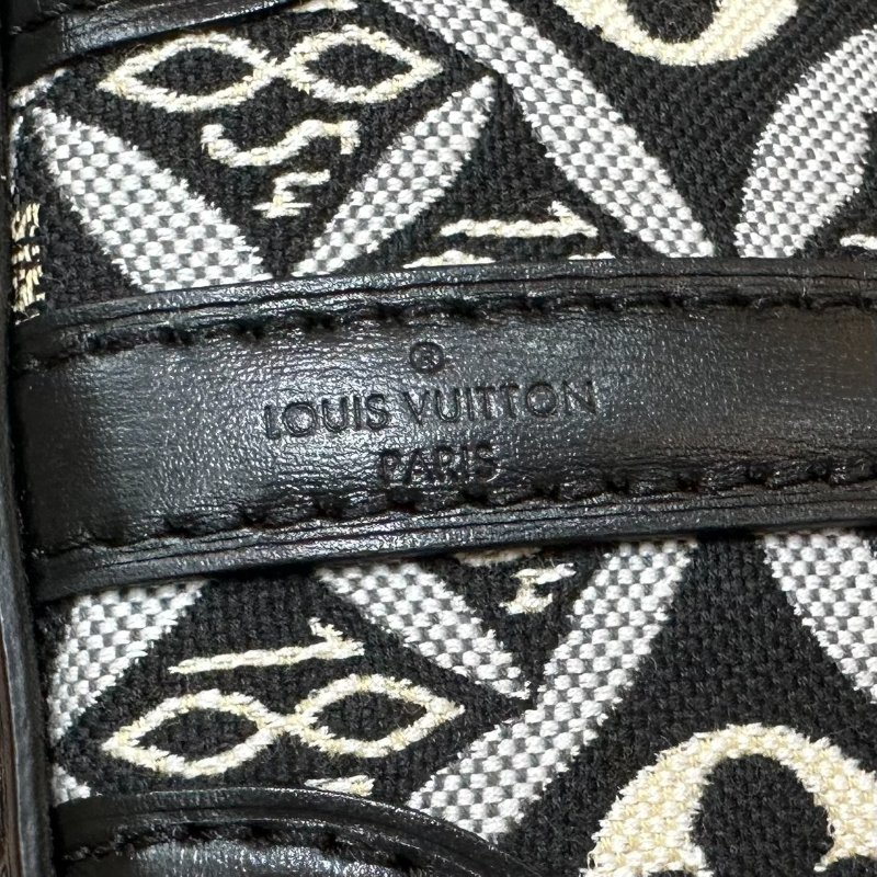 LV 1854 Mini刺繡牛奶盒包-8