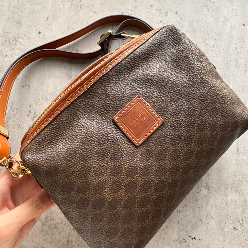 Celine Macadam 老花雲朵包 腋下包 真皮棕色 防水-3