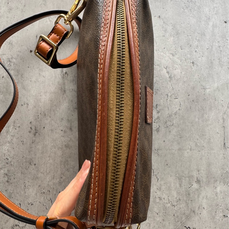 Celine Macadam 老花雲朵包 腋下包 真皮棕色 防水-5