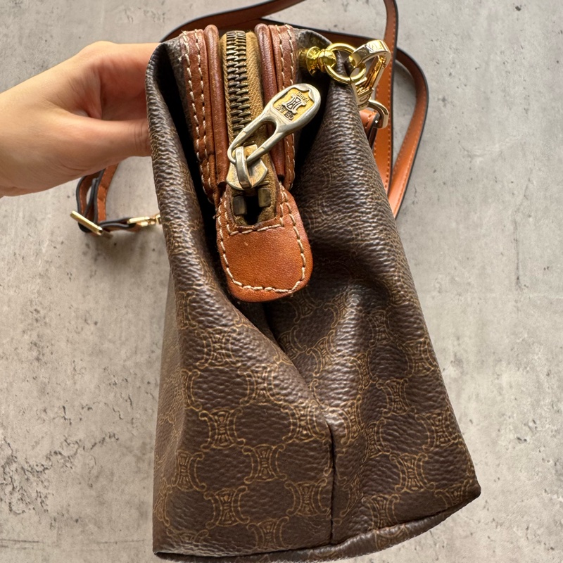 Celine Macadam 老花雲朵包 腋下包 真皮棕色 防水-6