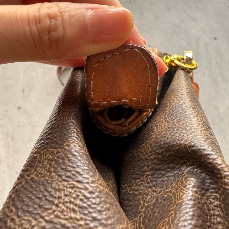 Celine Macadam 老花雲朵包 腋下包 真皮棕色 防水-11