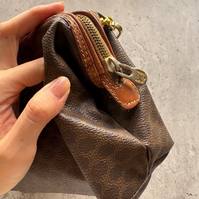 Celine Macadam 老花雲朵包 腋下包 真皮棕色 防水-12