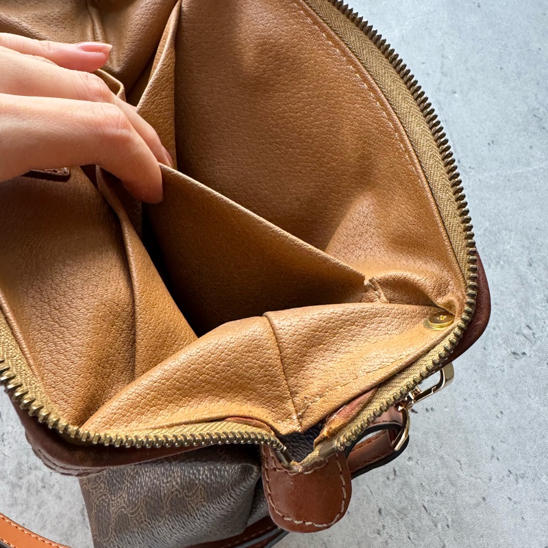 Celine Macadam 老花雲朵包 腋下包 真皮棕色 防水-22