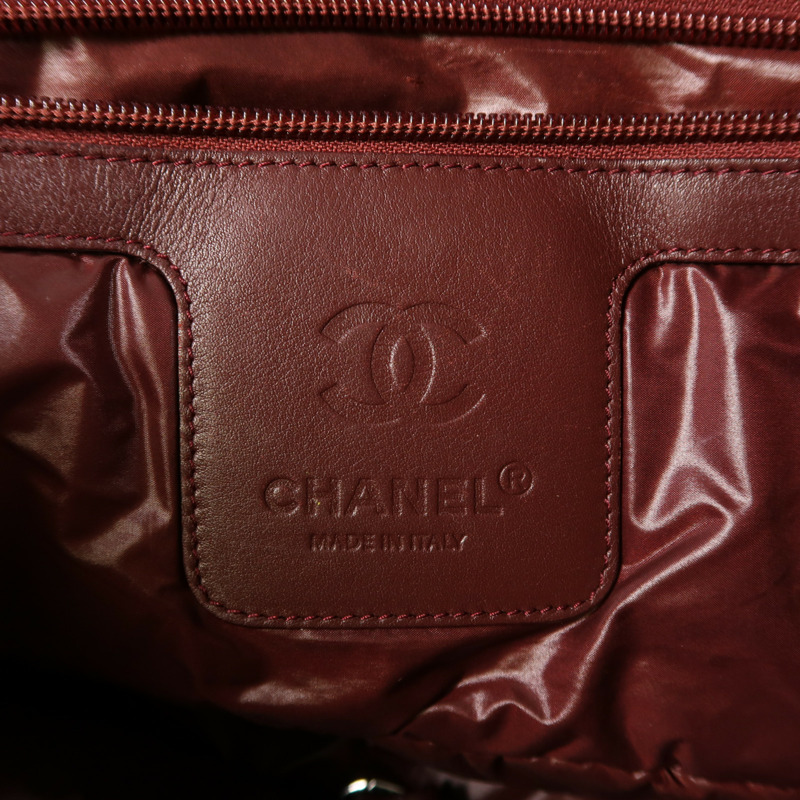CHANEL 尼龍Coco Cocoon銀扣肩背袋-5