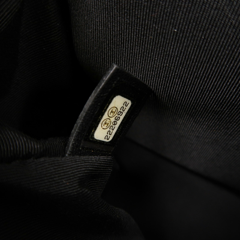 CHANEL 羊皮皮革Boy 25銀扣鏈帶肩背袋-6