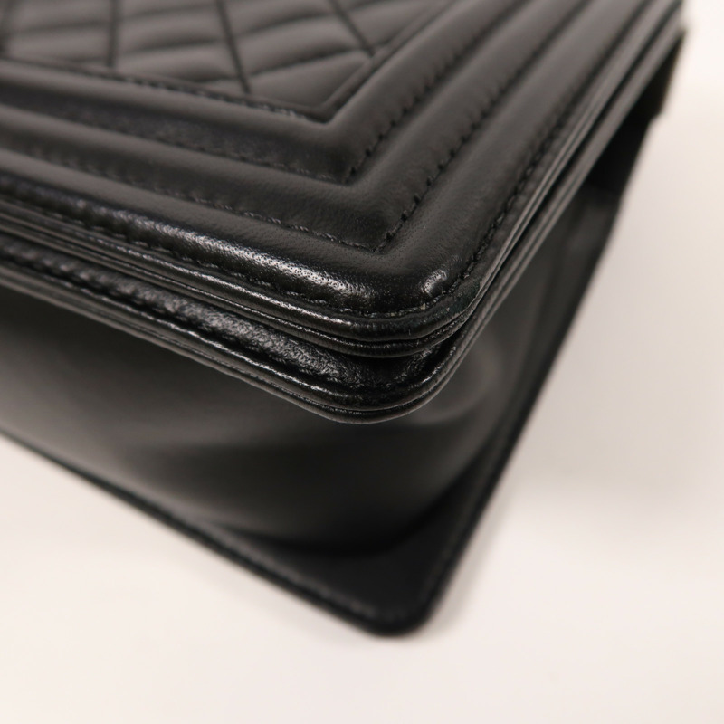 CHANEL 羊皮皮革Boy 25銀扣鏈帶肩背袋-9