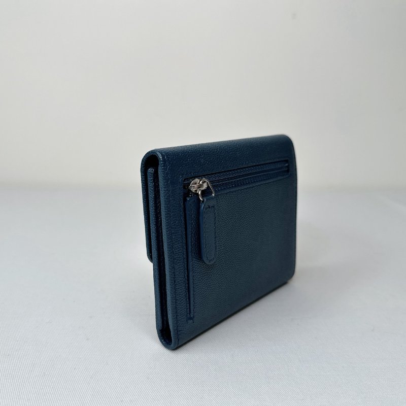 CHANEL 深藍牛皮扣式三折短夾-5