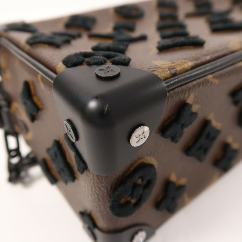 LOUIS VUITTON Monogram/Velvet Soft Trunk肩背袋-11