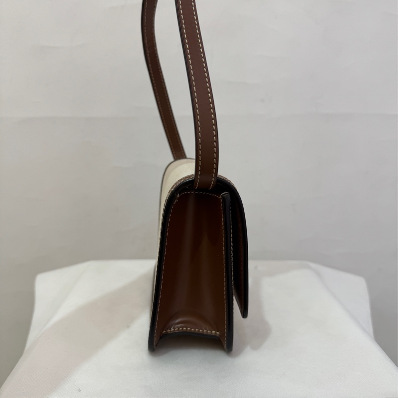 Burberry棕皮邊白帆布金釦TB斜背包-3