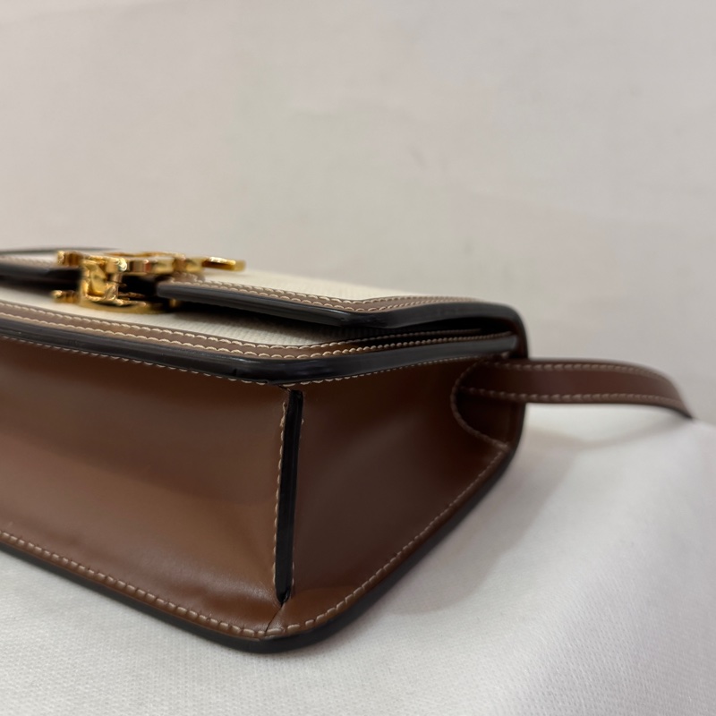 Burberry棕皮邊白帆布金釦TB斜背包-5