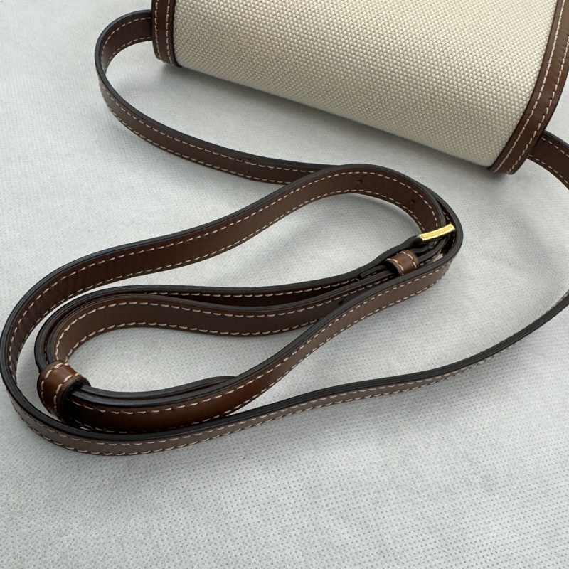 Burberry棕皮邊白帆布金釦TB斜背包-9