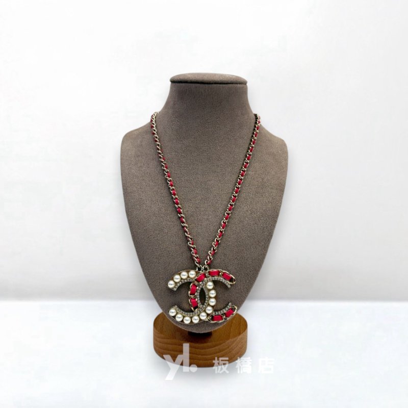 CHANEL 桃粉皮穿鍊雙C珍珠短項鍊AB0124-1