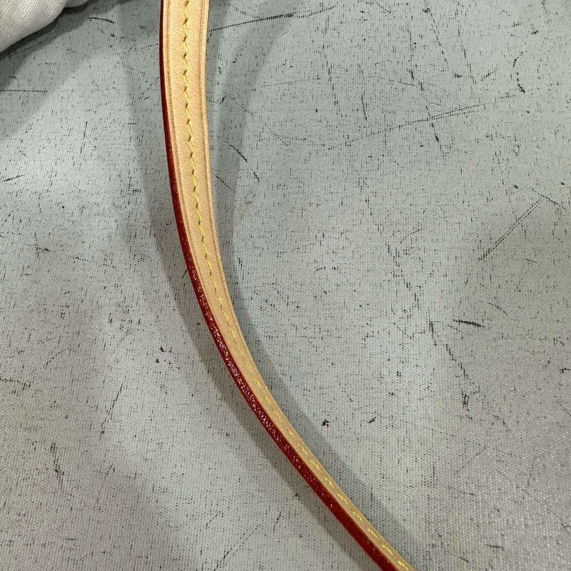 LV M82766 老花金鏈腋下包 麻將包-38