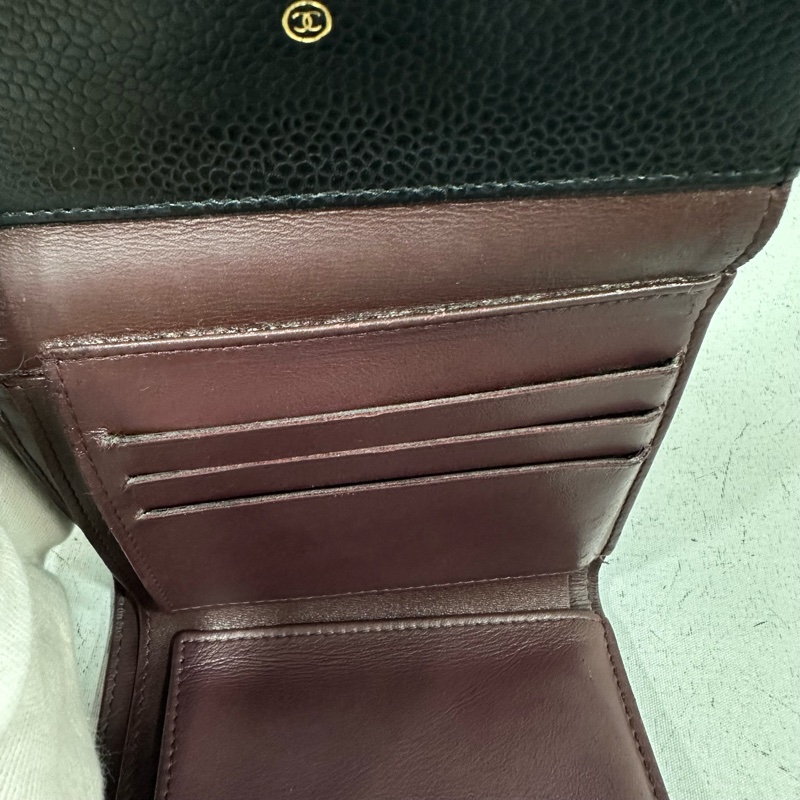 chanel A82288 黑荔枝皮金釦三折短夾-20
