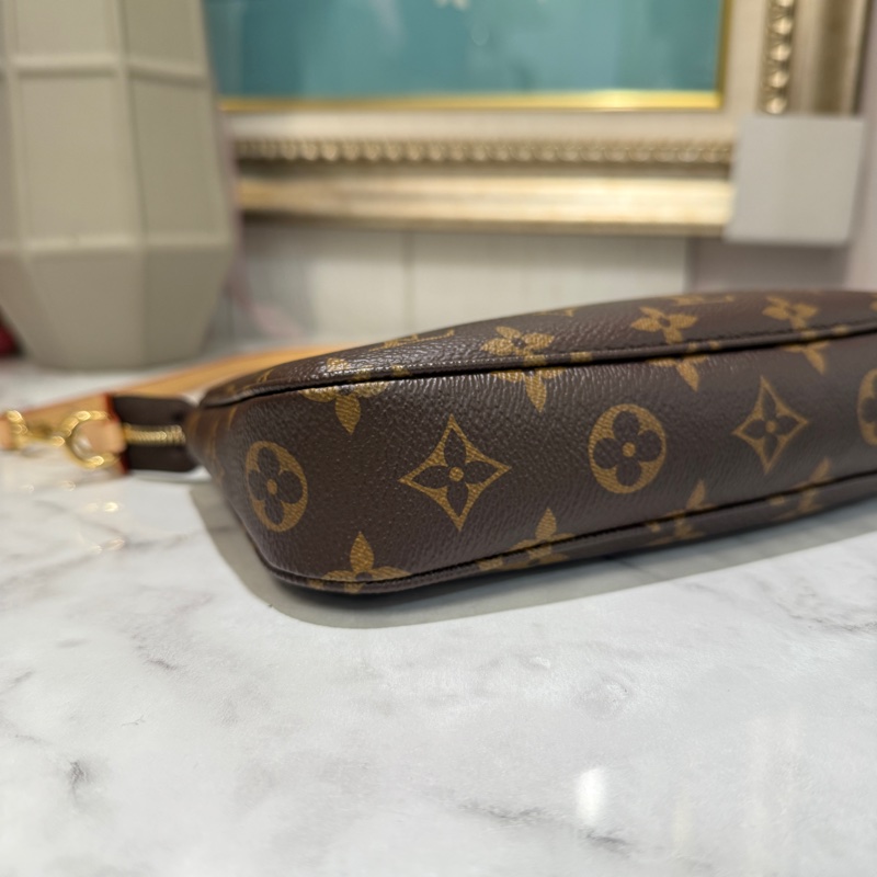 🌟新款可斜背麻將包🌟LV 原花PochetteAccessoires金釦肩斜背麻將包-3