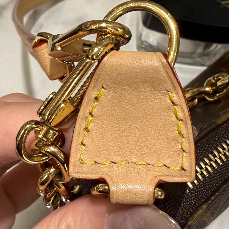 🌟新款可斜背麻將包🌟LV 原花PochetteAccessoires金釦肩斜背麻將包-8