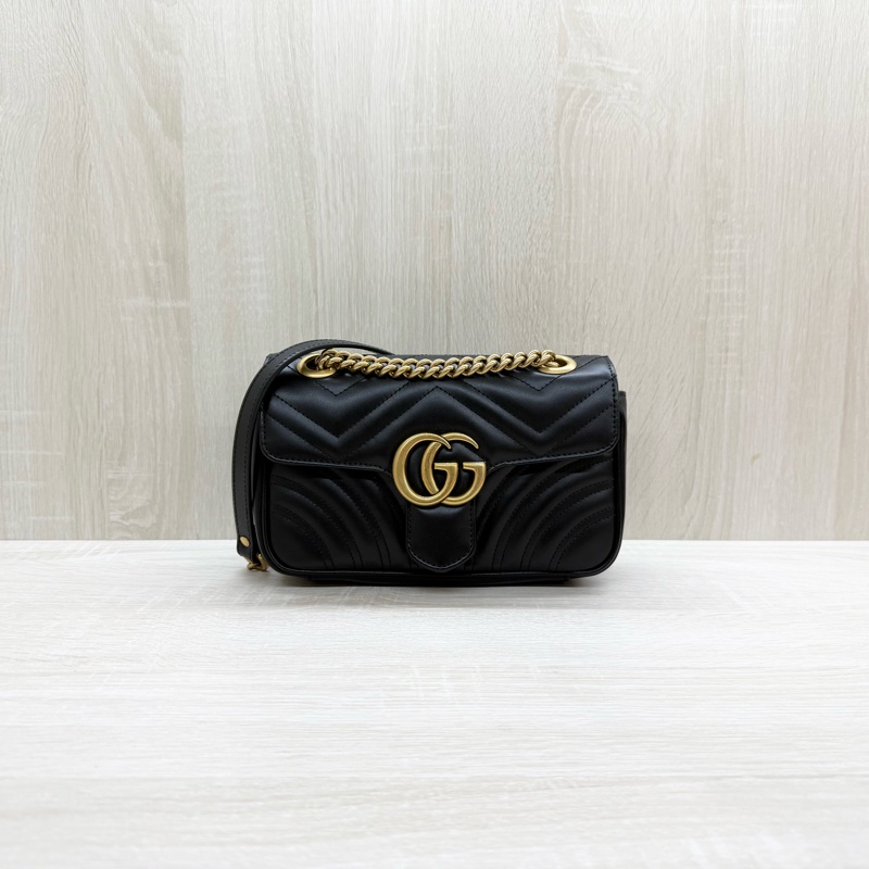 GUCCI黑色牛皮金釦馬夢22下蓋包446744-0