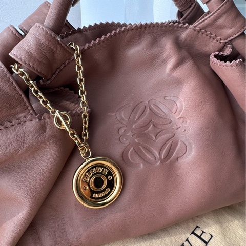 Loewe 藕粉色 羊皮 空氣手提包