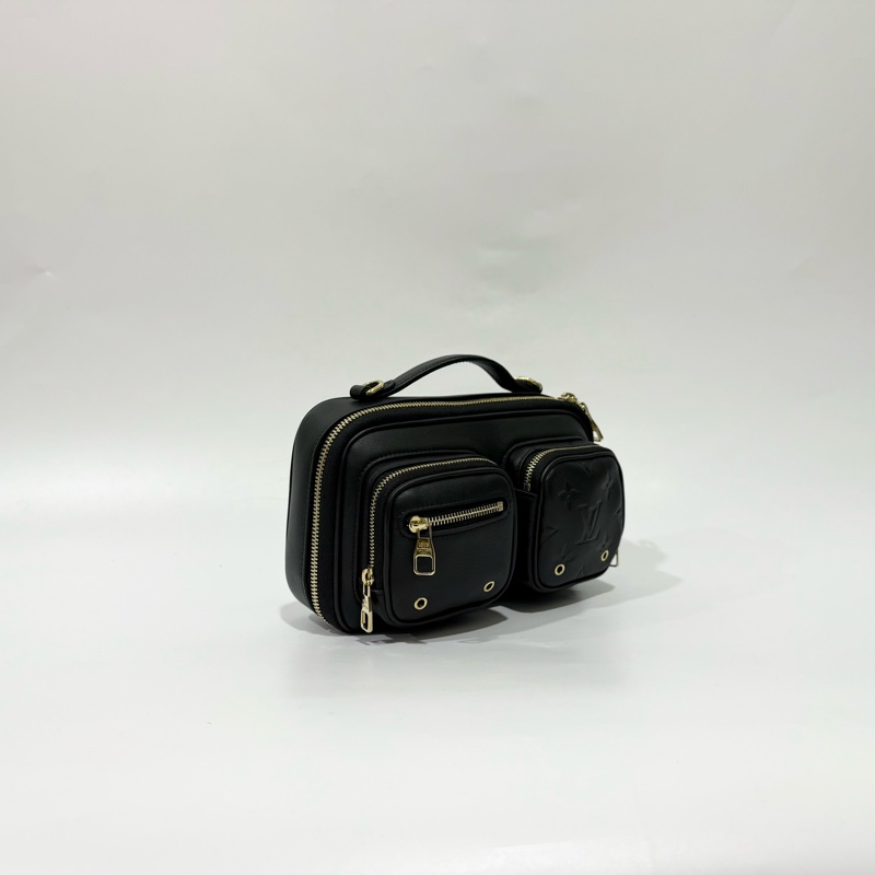 LV黑色壓紋牛皮UTILITY雙口袋肩背包M80450-3